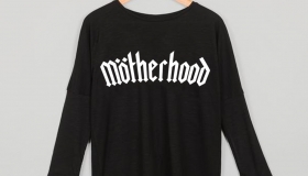 motherhood-t