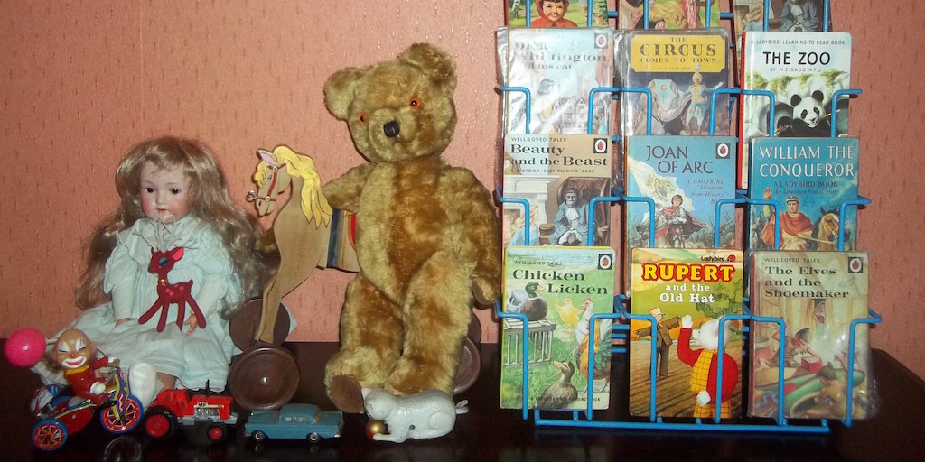 Grannys Attic Vintage at the Dulbin Flea Christmas Market 1024*512