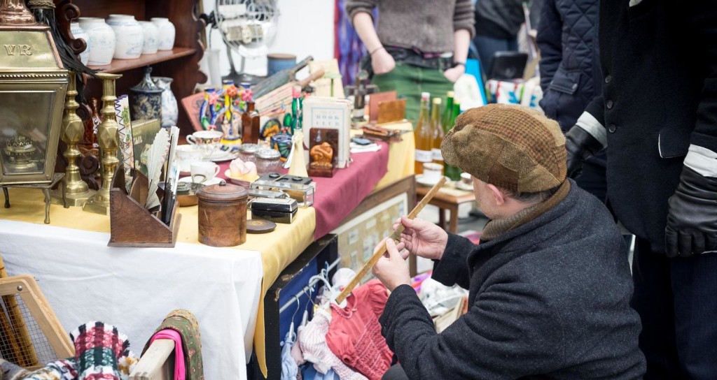 Sarah Usher Antiques stall Dublin Flea Christmas Market 2018 wk2